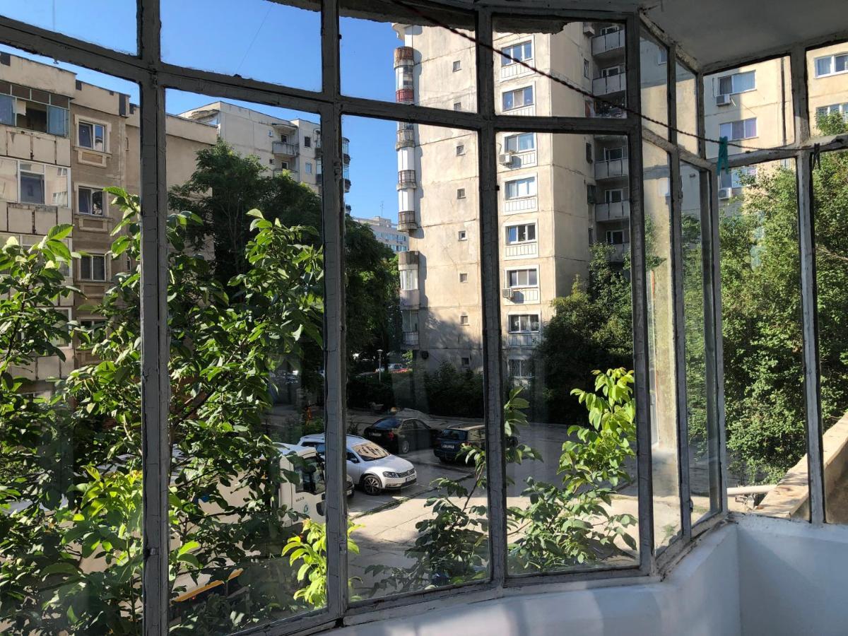 Le Garcon De Cristina-Simple,Quiet,Spacious Studio Bucureşti Ngoại thất bức ảnh